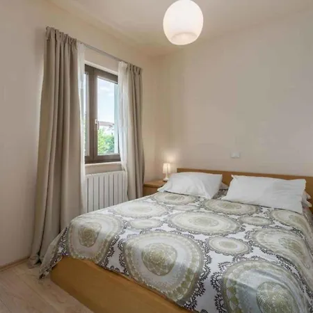 In - Istrien 47116 Apartment Funtana
