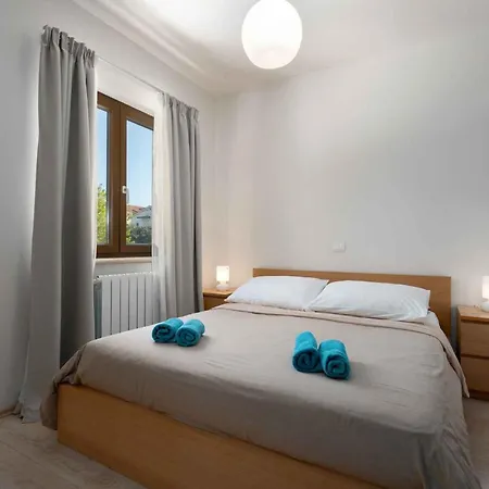 In - Istrien 47116 Apartment Funtana